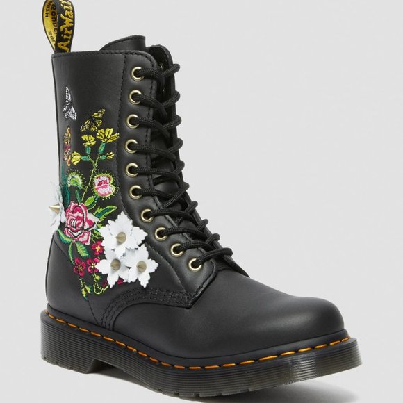 Dr. Martens Shoes - NWT Dr. Martens 1490 Bloom Black Nappa Leather Boots